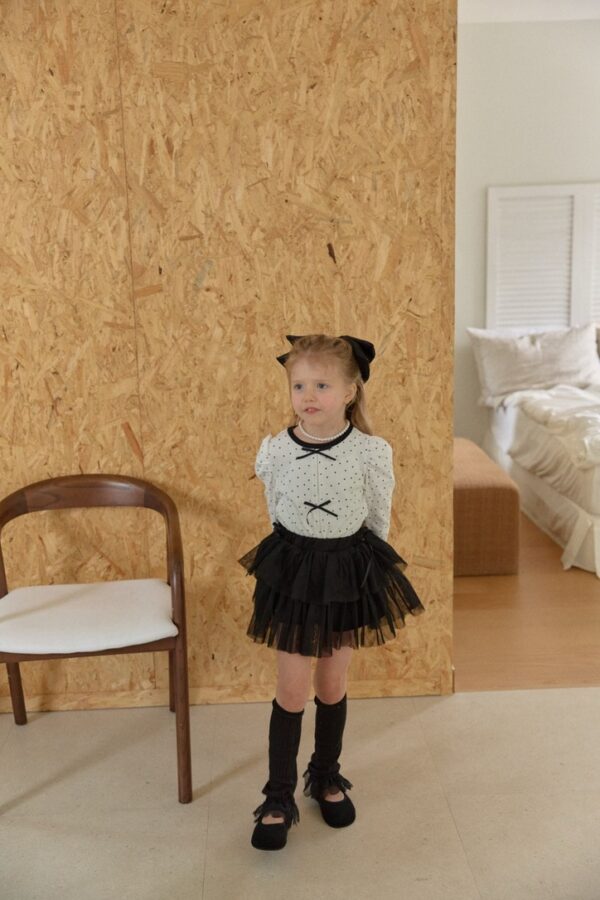 51883740-7DE2-4E49-831F-573A1E37C855_1_105_c 〖預購〗小小心意上衣