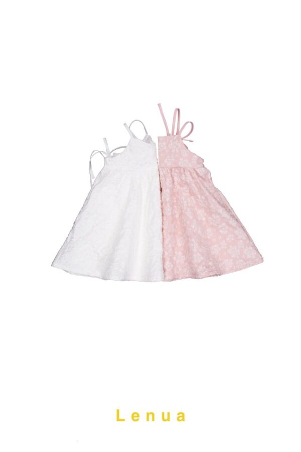 5AFA76D6-3022-4B12-BD8E-A930D3F5C06A 〖預購〗洛亞晨光刺繡洋裝