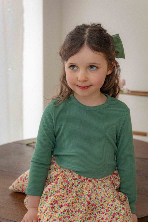 5BFAA39F-F0A9-4824-9ACA-54CB6D4284C0 〖預購〗柔線袖口上衣