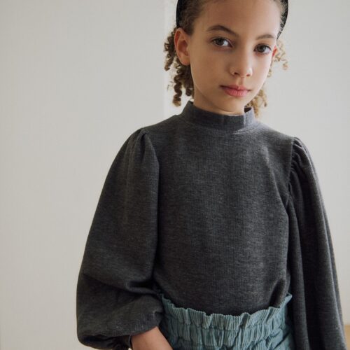 5DA899E7-CA98-41AB-A1E6-3586FD54791F_1_105_c ❄️ 簡約立體澎袖廓形上衣