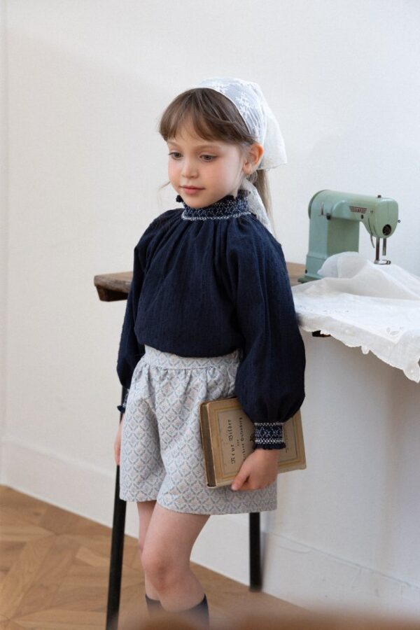 5FE97B78-E8BA-4408-AA33-C3AB2D34F074 〖預購〗希耶藍影織紋褲