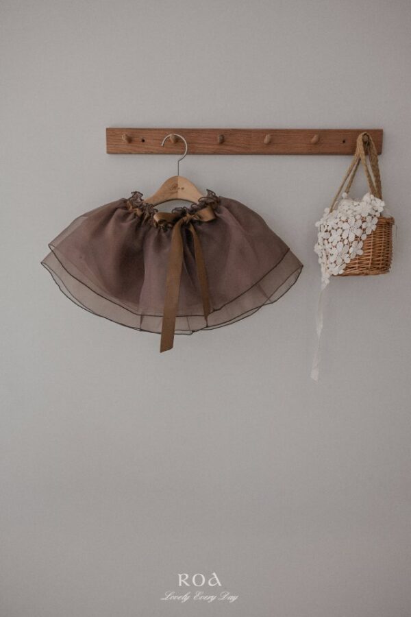 62CAC327-0AFC-41F5-9CF8-CF4C4C943E0F 〖預購〗輕霧雙層紗裙