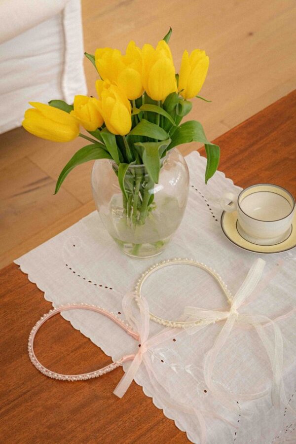 62E543F1-41A4-4198-9B25-EDDC070225D5 〖預購〗莉莉輕語綁帶髮飾