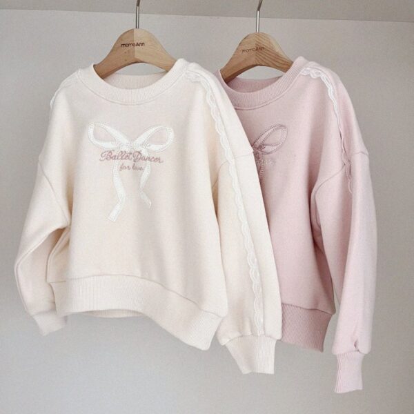 66FF6922-3C5D-4CE0-AB61-52945674C4A7 〖預購〗靜靜緞結衛衣