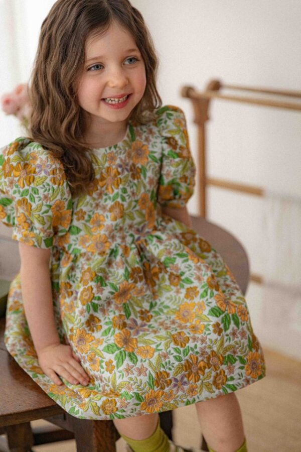 698CD26D-D3FD-4B59-B50B-5E6B3FBEFA46 〖預購〗春日刺繡花園洋裝