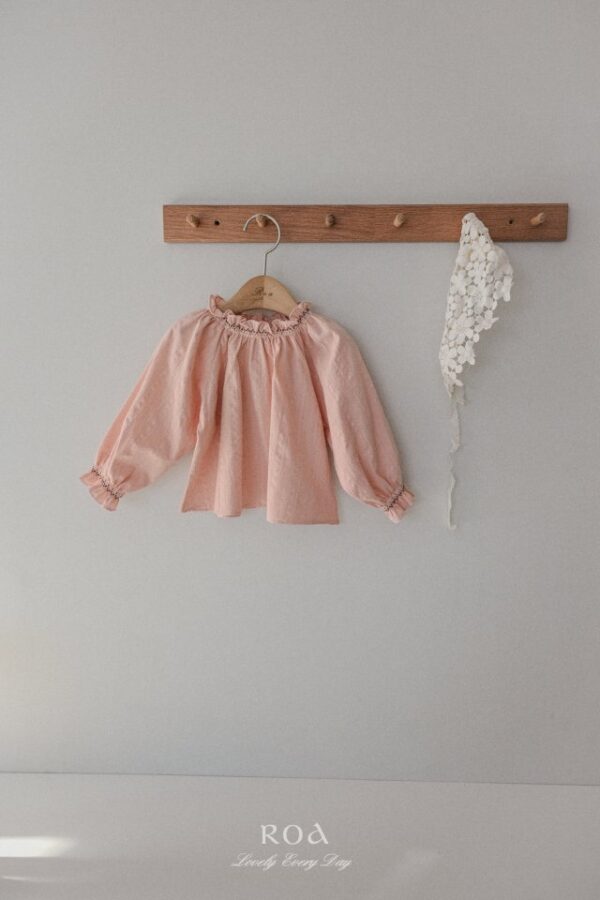 6C3DF348-2DD5-4175-987E-FEC6F660D657 〖預購〗花園柔褶襯衫