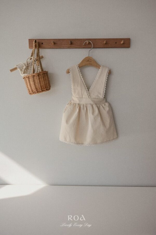 71FAD77D-C3A6-4367-B700-C7410985064B 〖預購〗古典花園吊帶裙