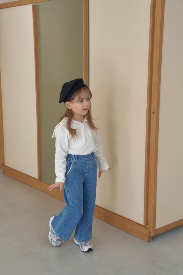 7D17B386-2D8B-418D-B430-74F89E61BDE4 〖預購〗聖光小日子上衣