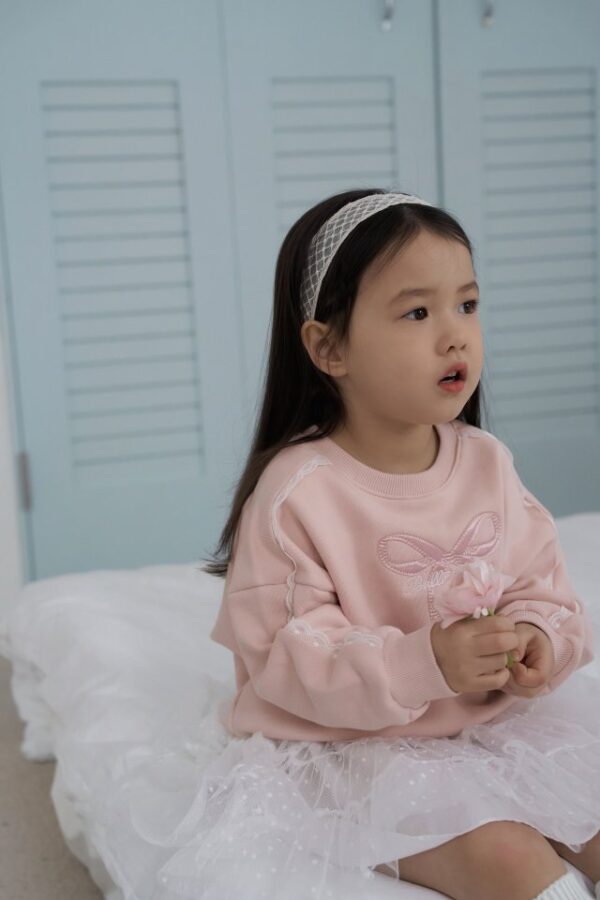 7E1C5C65-0193-4314-AD67-F13CB72315E5 〖預購〗靜靜緞結衛衣