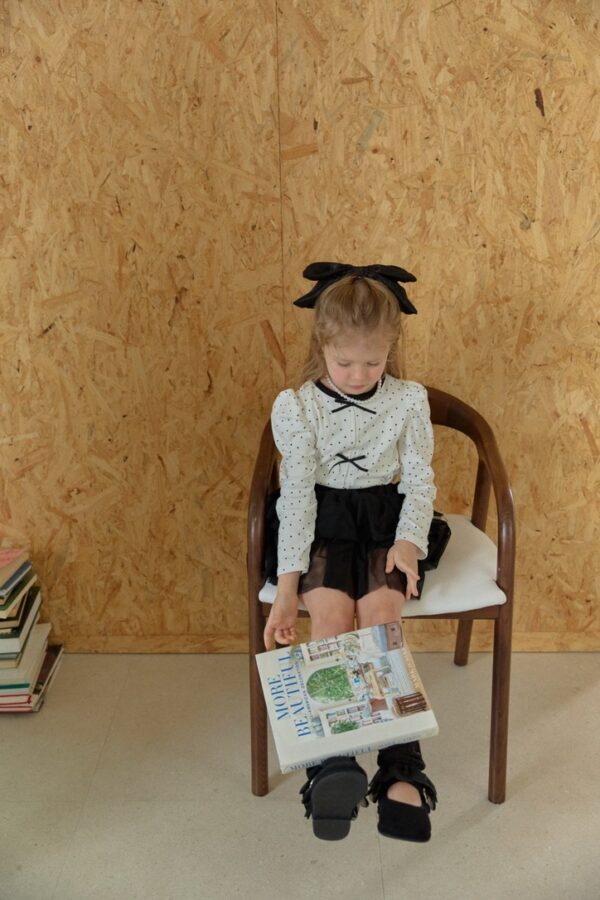 7FCFE03F-5B52-40B0-8BE6-922B5BDE0E94_1_105_c 〖預購〗小小心意上衣