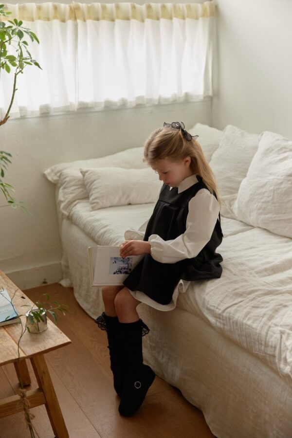 85C7EE11-8161-4B3B-A81D-062B6BE39E2B_1_105_c 〖預購〗橙花微光洋裝