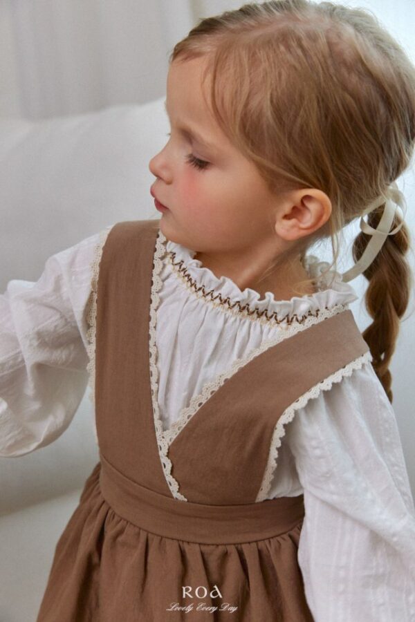 86A0C523-6BB1-4AA7-8FEE-1F013DFEDD62 〖預購〗古典花園吊帶裙