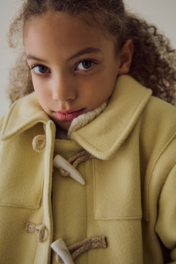 87972038-2A84-4E9B-B58A-B6B09644D924_1_105_c ❄️ 羊毛牛角扣設計大衣