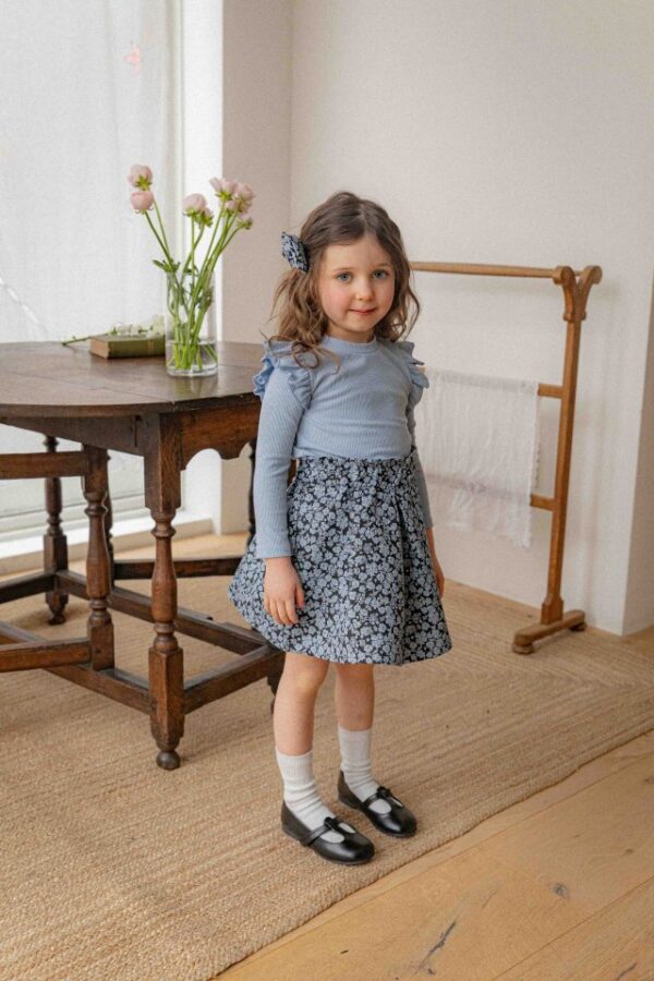 8932A227-3809-4FF1-8C90-D44F980C1C2B 〖預購〗碎花呢喃裙