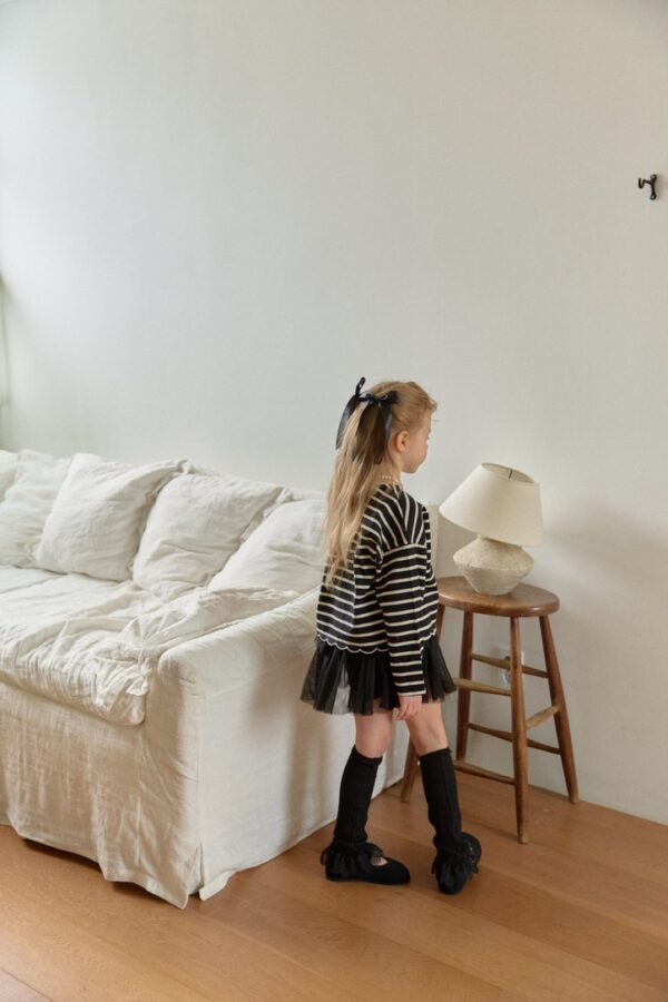 8F7D905A-822D-44AC-A83C-7077CFD79861_1_105_c 〖預購〗聖光小日子條紋上衣