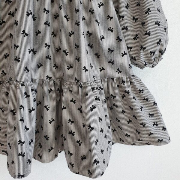 8FBB51C1-9F1A-46AF-867E-2A8AFD59B05C ❄️ 小翻領蝴蝶結洋裝