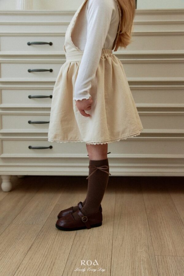 941C3CEA-DD57-4586-ADB5-EE256E3C8BF9 〖預購〗古典花園吊帶裙