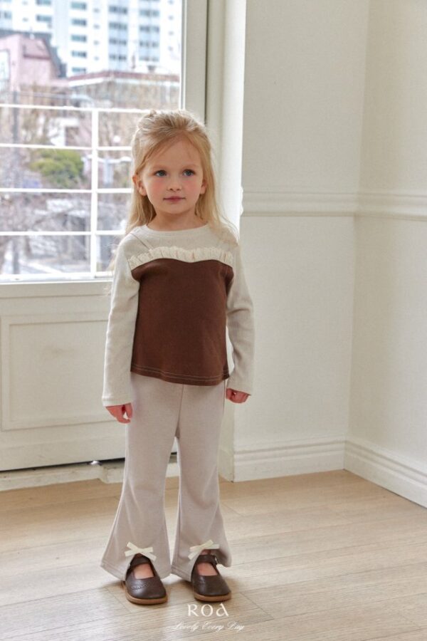 96830E14-6F30-4282-B48A-9B4DD670340C 〖預購〗蝴蝶結柔線開叉喇叭褲