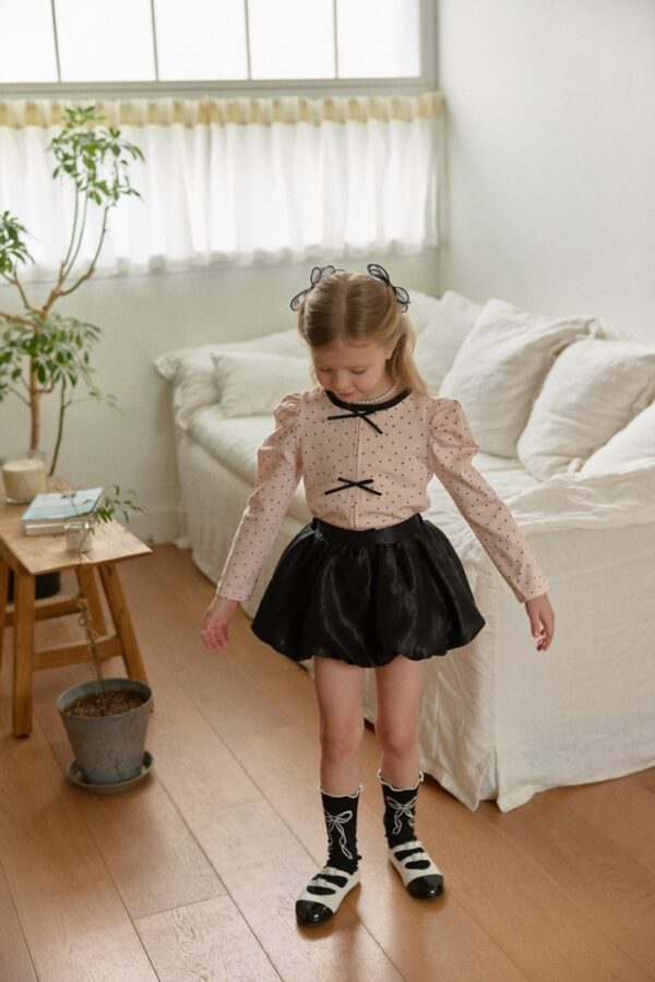 991BC7E6-3D12-4341-B945-F106542AE9FE_1_105_c 〖預購〗小小心意上衣