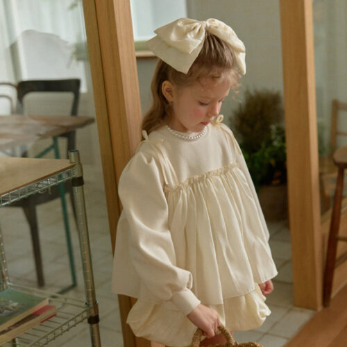 9B1991DE-5AC4-4A20-895B-A6EC13D0198A 〖預購〗小巧微甜衛衣