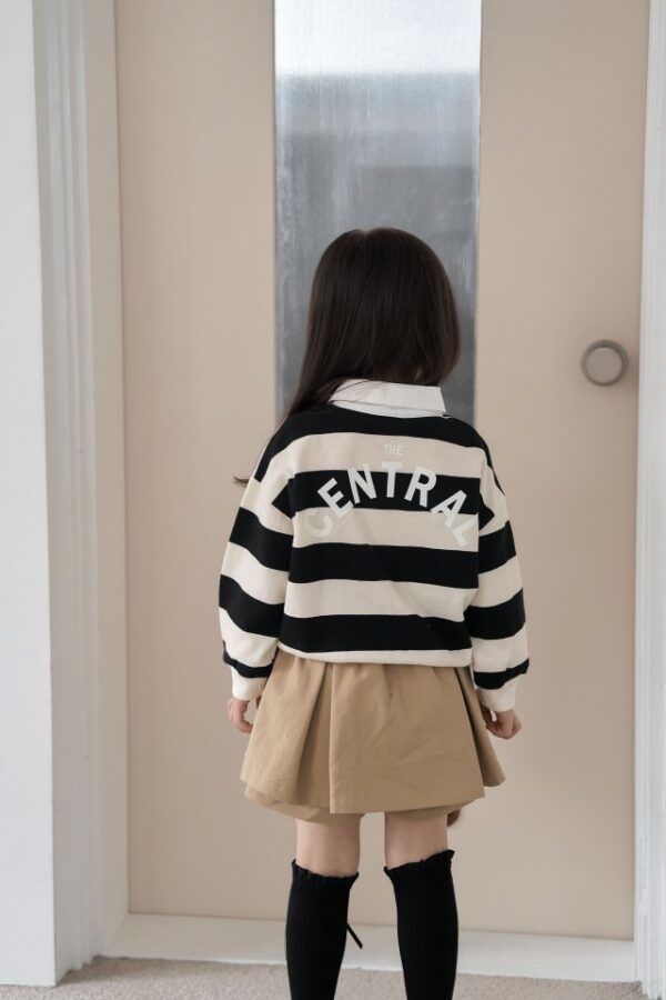 9D297887-E794-4478-ACEA-E37E8EC443C4 〖預購〗小學院領片衛衣