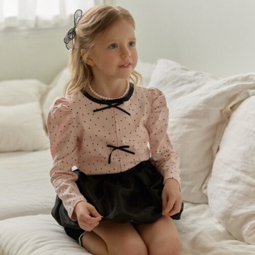 9FE3D4DD-E5DF-4811-B506-FBB6D4C399A5_1_105_c 〖預購〗小小心意上衣