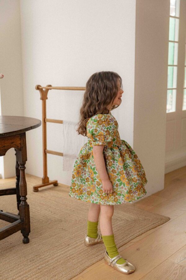 A4B1218D-D57B-45AA-8AB8-E076A050BC7F 〖預購〗春日刺繡花園洋裝