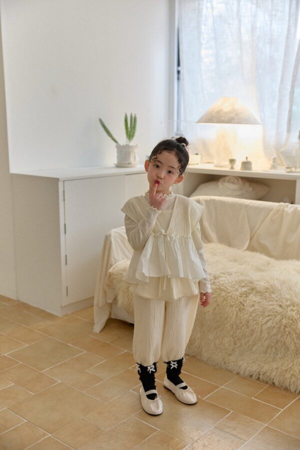 A8D3E9D9-897B-4031-9982-43F998A93787_1_105_c 〖預購〗法式溫柔背心