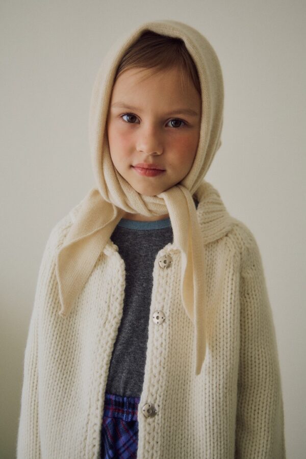 B11FDC32-EF1E-4D61-843E-0C5C162DC174_1_105_c ❄️ 暗扣領片針織外套