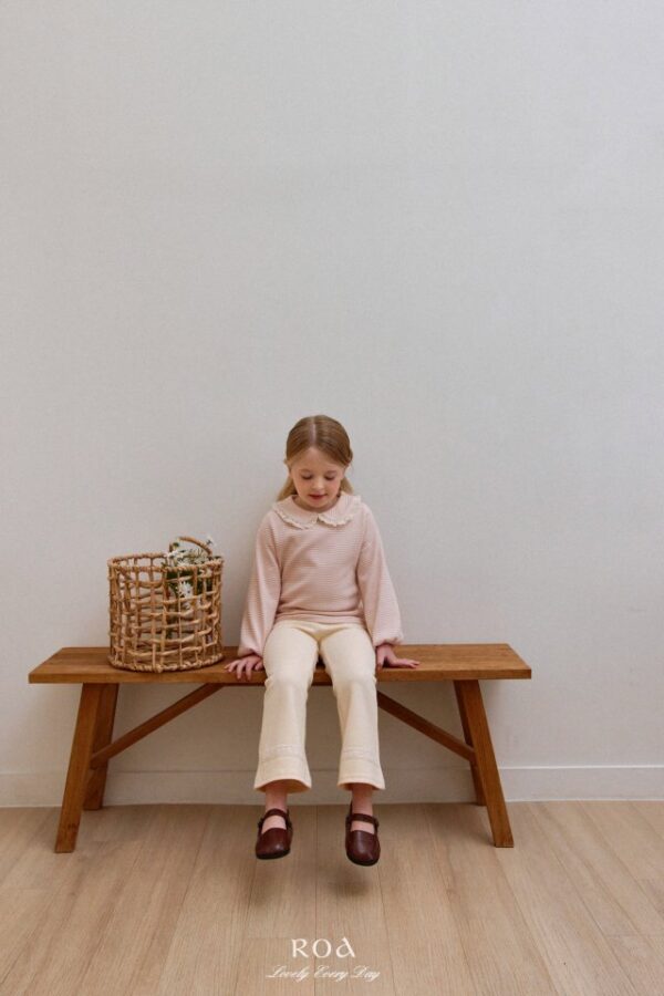 B17BB5F8-C044-4A88-8DBC-BBABCE03E222 〖預購〗寧靜條紋領片上衣