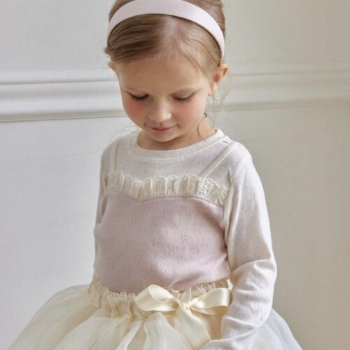 B35A10CB-8B0A-4768-9AD0-A0325EDAA9D8_1_201_a 〖預購〗拼色柔影蕾上衣