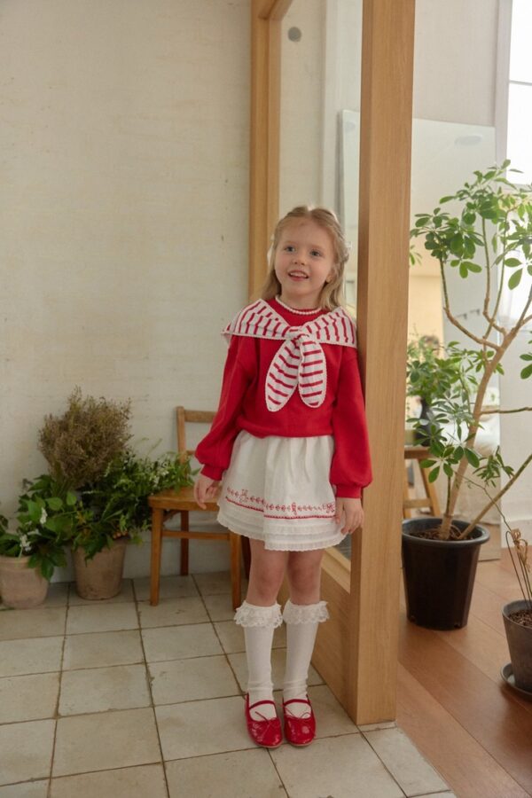 B8C86CD9-A320-493A-BCFB-0687A482697A_1_105_c 〖預購〗甜日微光披巾衛衣