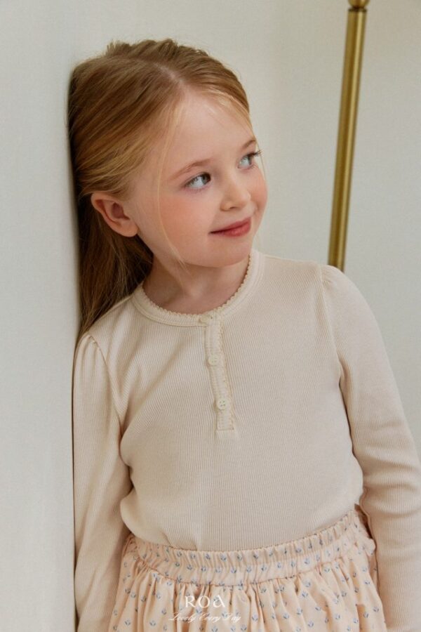 C2FE9690-B4DD-4559-B73F-6C4761E3675C 〖預購〗溫柔日常羅紋上衣