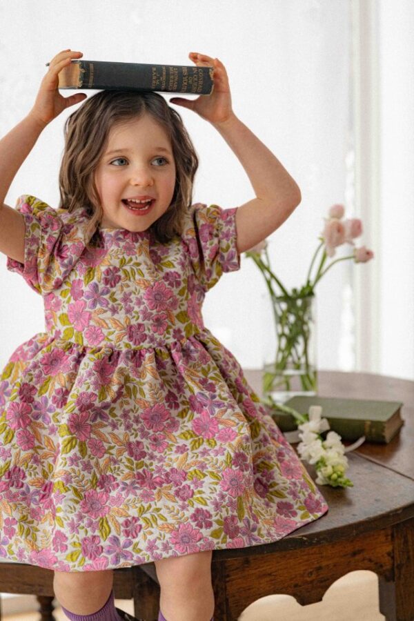 C3C1DF55-CADF-4371-91C5-9AF9E8369B24 〖預購〗春日刺繡花園洋裝