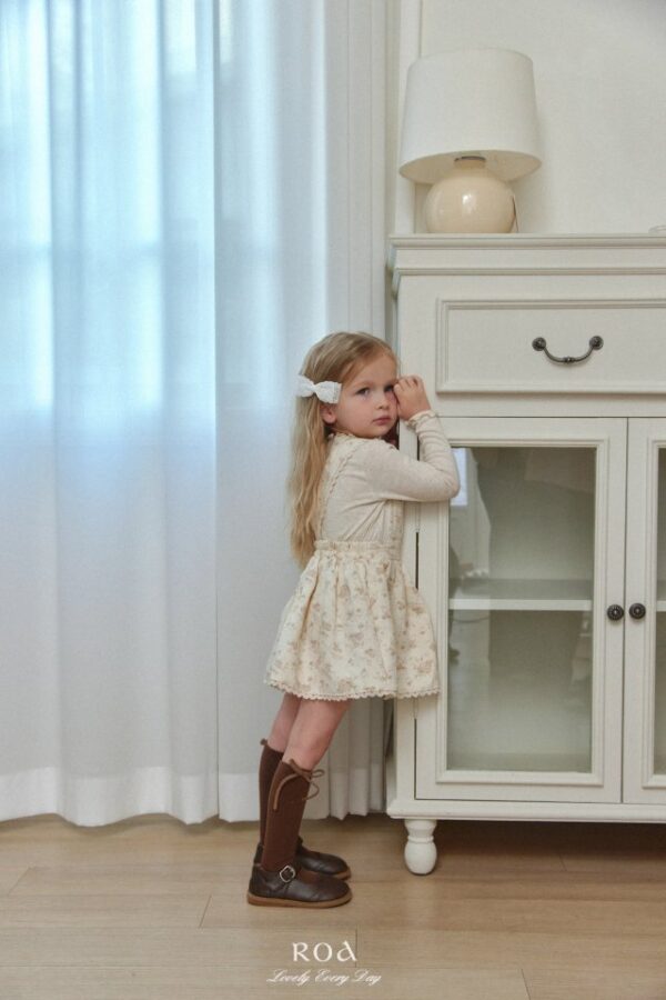 C59728FB-8CC9-424E-B8DB-FB3EBCA1EB16 〖預購〗古典花園吊帶裙