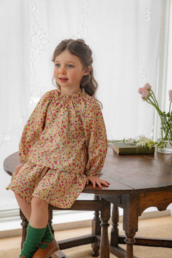 C5F9B873-DAE2-4C26-A465-7162BFBC8305 〖預購〗蕾娜花霧褲裙