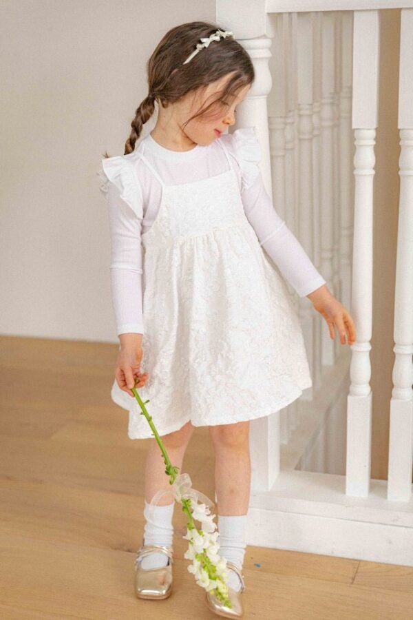 C6B66D65-83B8-48D9-95D2-39EF72892B20 〖預購〗洛亞晨光刺繡洋裝