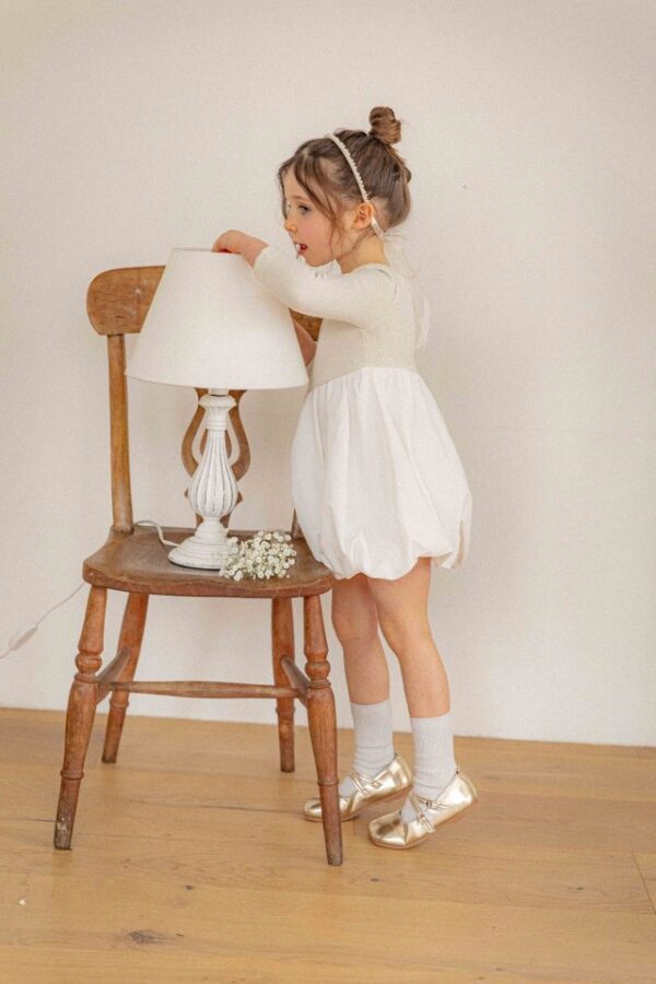 CA2E531C-3AF6-4042-A48D-11595A06B35A 〖預購〗莉莉輕語綁帶髮飾