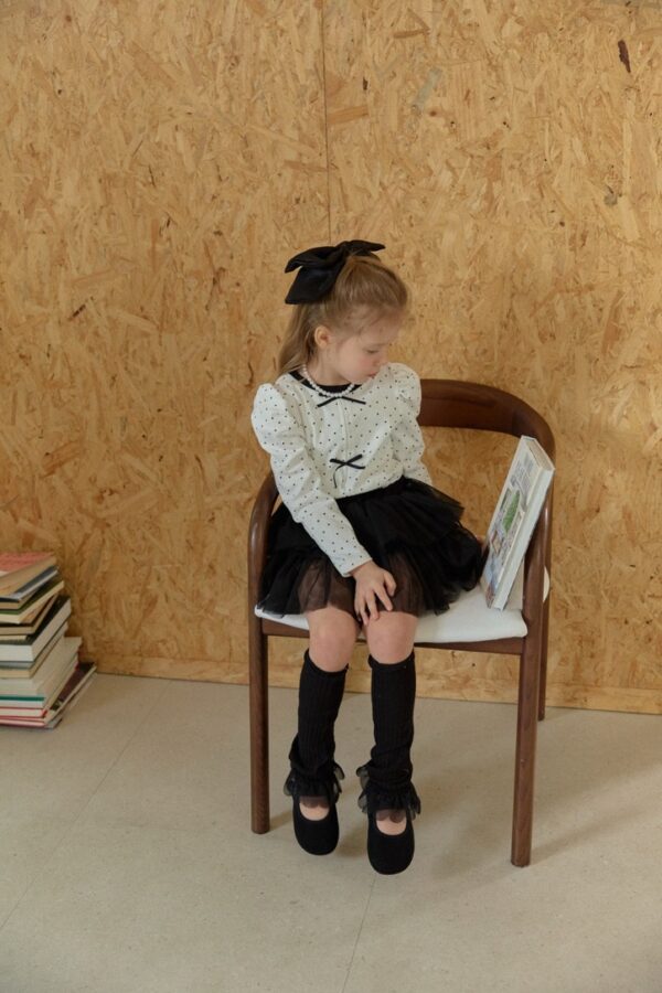 CBA39870-4273-4D13-AA6C-09ACA6AB19F3_1_105_c 〖預購〗小小心意上衣