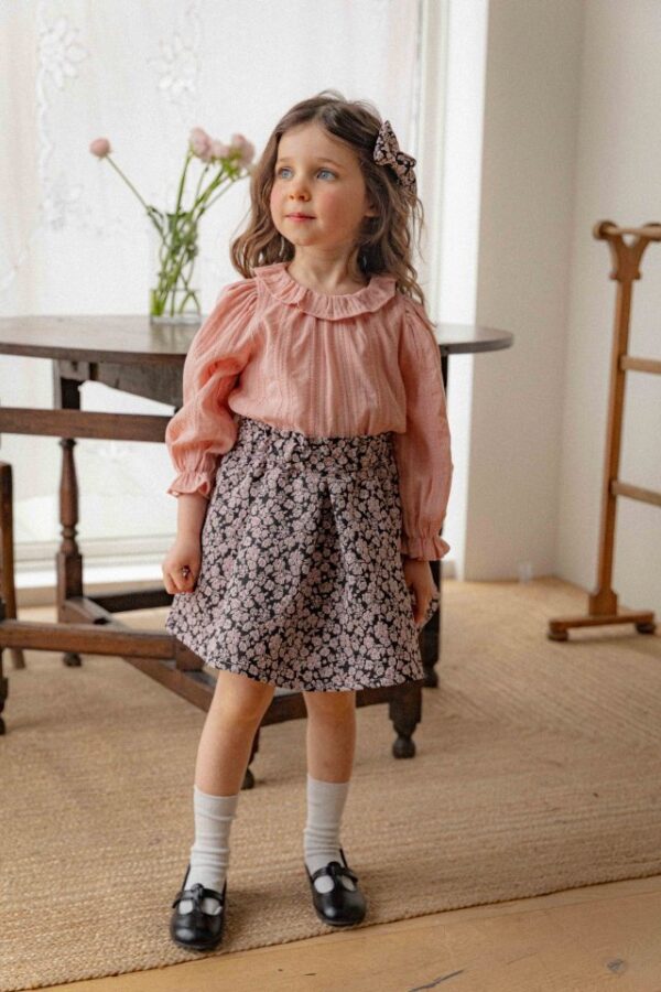 D138D339-2742-43E0-A812-55CCE680868E 〖預購〗碎花呢喃裙