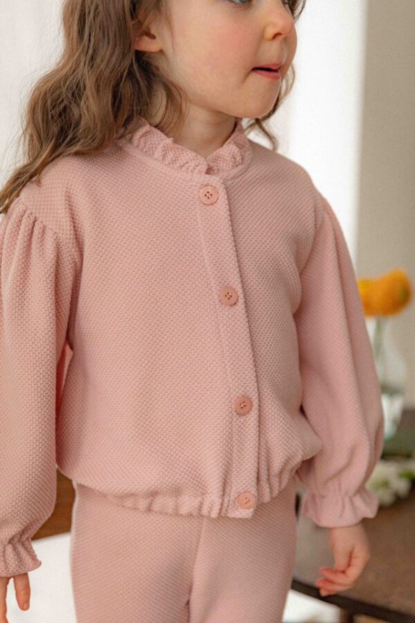 D51E74F7-9F20-4899-AC6E-AC8965C71EC8 〖預購〗法式晨霧開襟衫