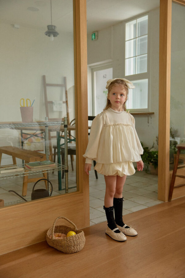 D76460B3-E986-4888-8828-9A8B2E6736D9 〖預購〗小巧微甜衛衣