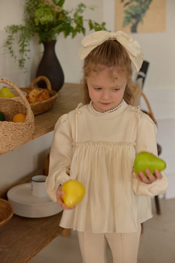 D8E28A48-6BF0-43F2-9929-2E1F25AC16F3_1_105_c 〖預購〗小巧微甜衛衣