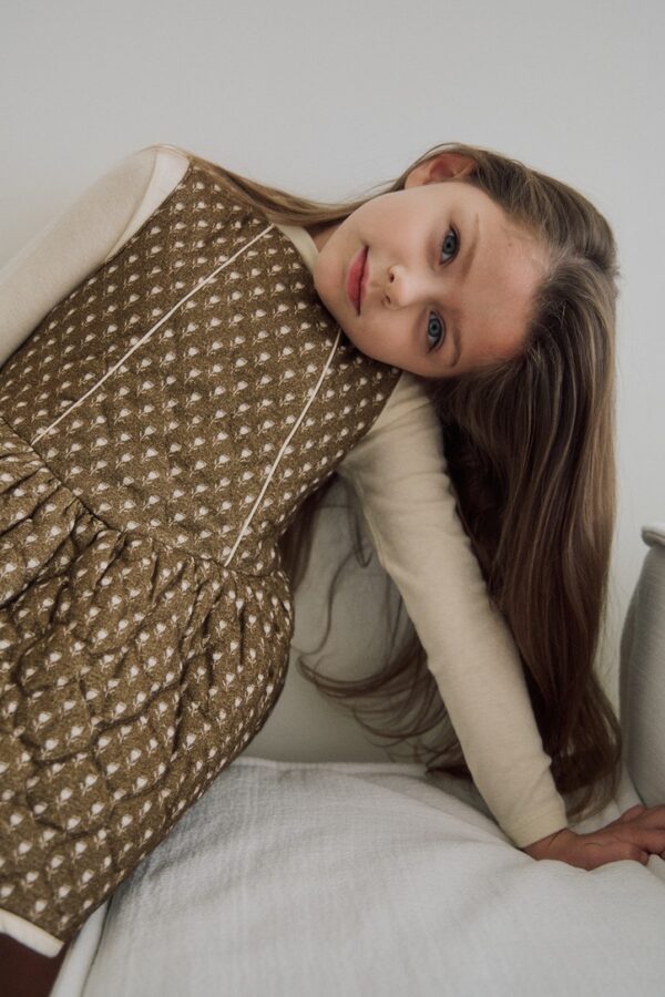 DB789B4B-337D-4068-B7DA-D93390185AAC_1_105_c ❄️ 鬱金香花苞絎縫洋裝