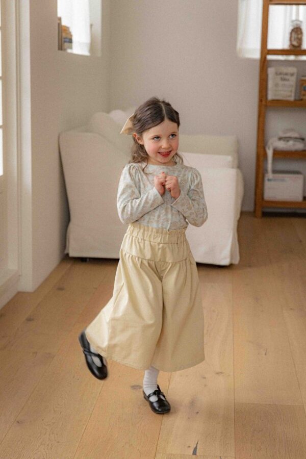 E01CBC25-CC14-428F-A658-B2A3FCD0A8FA 〖預購〗輕風亞麻褲