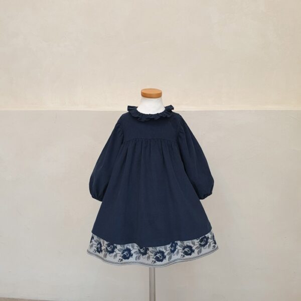 E10016CE-0DC3-407E-B277-791493511AE8 ❄️ 海倫花語絨感洋裝