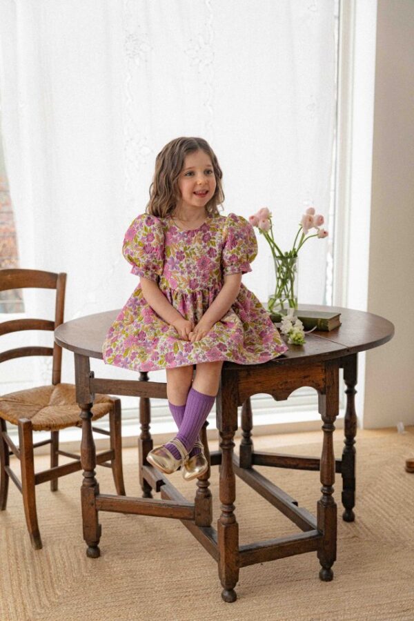 E5FA01CF-D3BC-4DD3-A49A-41F8F5BFE7DC 〖預購〗春日刺繡花園洋裝