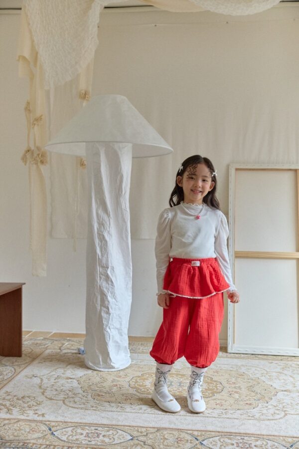 EB32BE14-BEBD-42B4-94EC-245D394EAF2C_1_105_c 〖預購〗花影小心思縮口褲