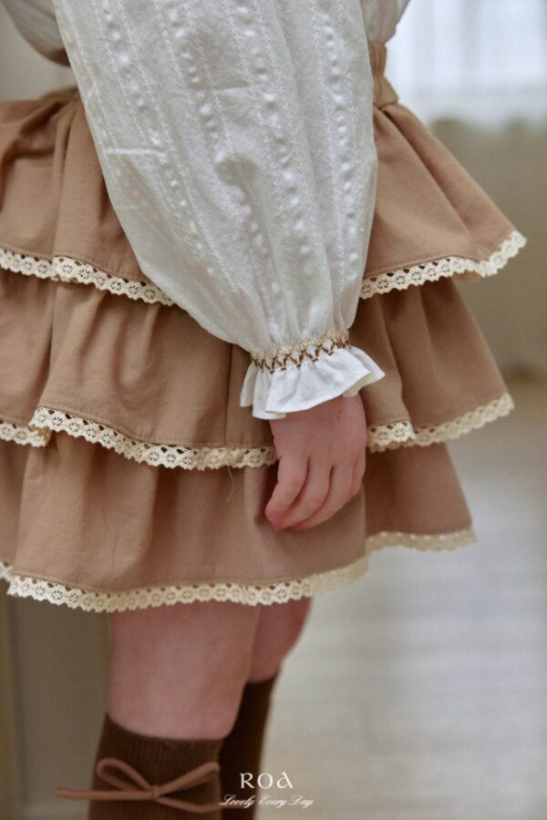 F58E4567-BB9A-400D-B724-B5F2A883C98A 〖預購〗克洛伊層次裙褲