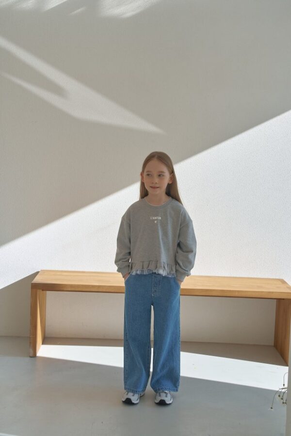 F6F82DC7-FE62-4A8B-9CB4-C0D63707F345 〖預購〗蘿拉日光牛仔褲